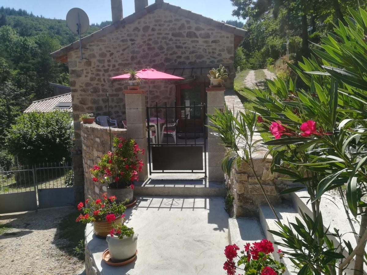 Loft La Rose Desiree Gite 3 Etoiles Chalencon Экстерьер фото