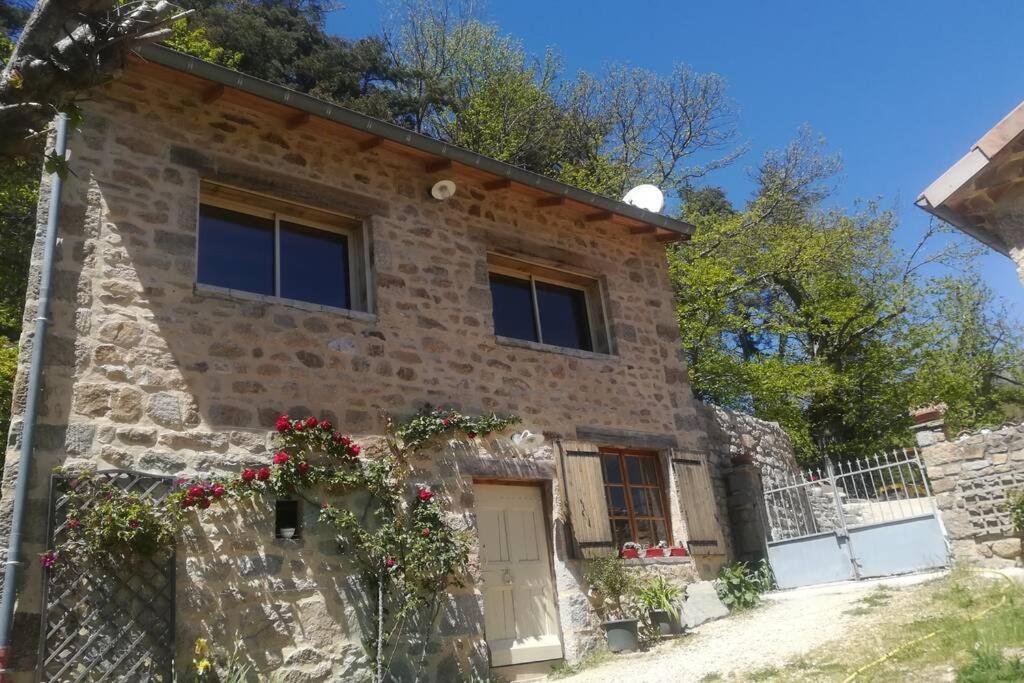 Loft La Rose Desiree Gite 3 Etoiles Chalencon Экстерьер фото