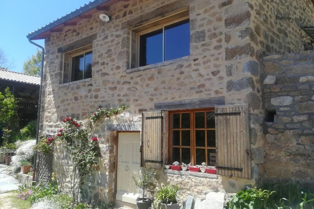 Loft La Rose Desiree Gite 3 Etoiles Chalencon Экстерьер фото